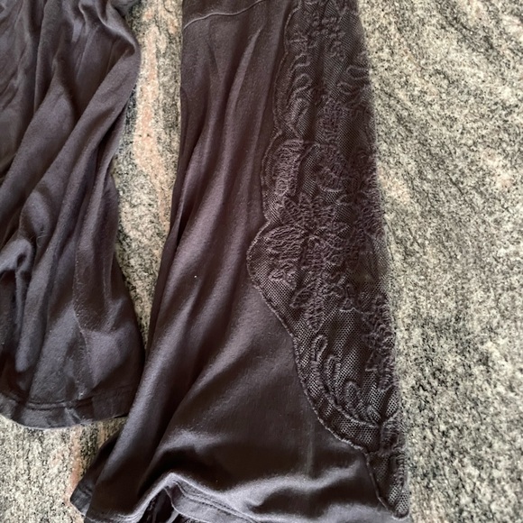 American Eagle Outfitters Slate Grey Flare Arm V Neck Open Back Long Sleeve - Picture 8 of 10